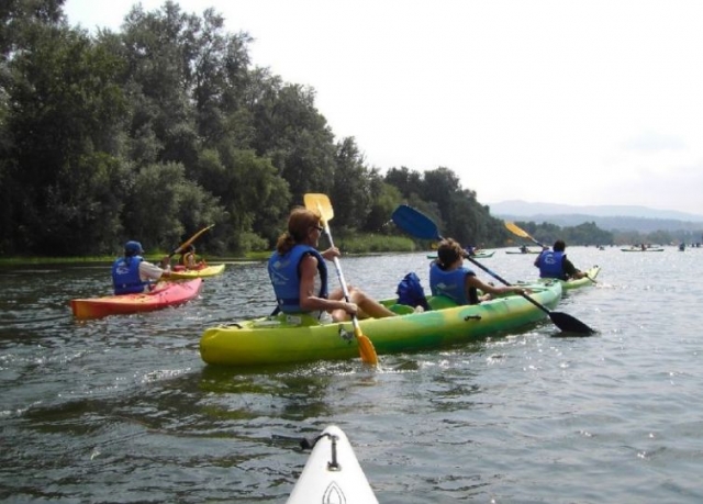 Navegar en piragua con la empresa